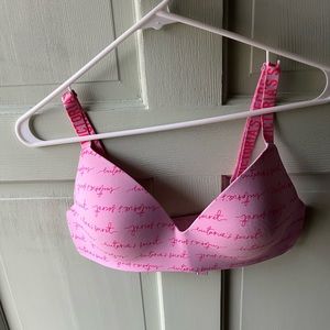 T-Shirt Lightly Lined Victoria’s Secret Bra (Size 36C)